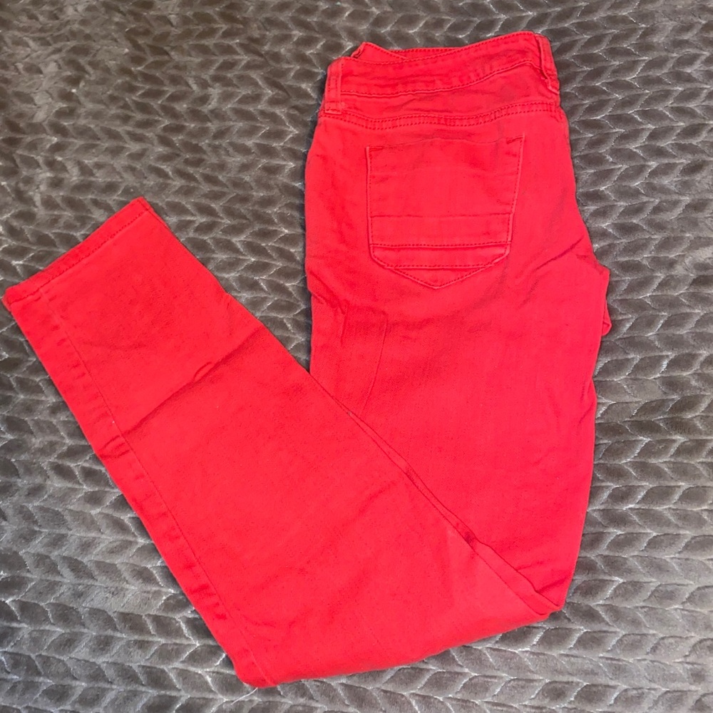 Pink/Red jeans ๐3/$20๐ - Picture 2 of 4